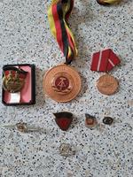 Verschiedene Orden bzw.Anstecknadeln aus DDR Zeiten Bayern - Geldersheim Vorschau