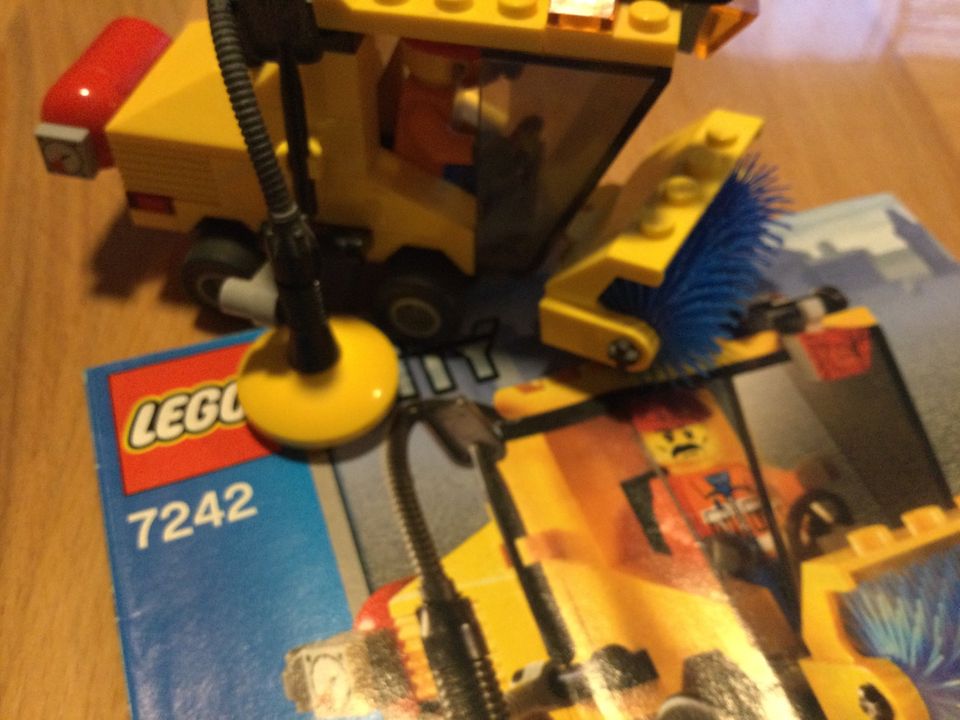 LEGO City Set 7242 Straßenreiniger mit Bauanleitung Preis VB 24€ in Burglauer