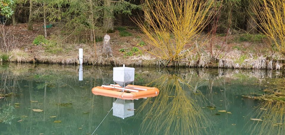 Futterautomat für Fische, Karpfen, Forellen, Enten in Hilpoltstein