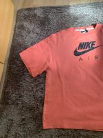 NIKE T Shirt Größe S Coral Farbe Obergiesing-Fasangarten - Obergiesing Vorschau