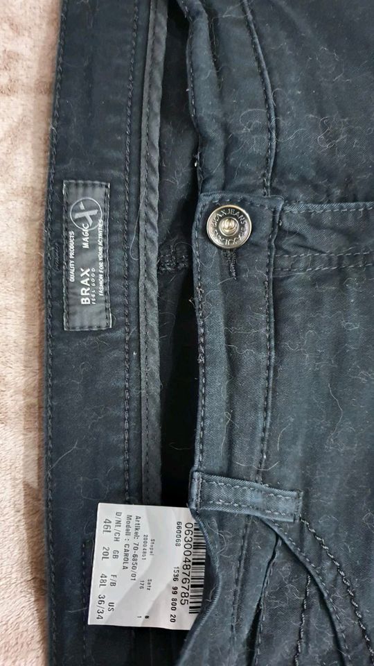 BRAX Jeans CAROLA 46 Schwarz Tiefschwarz neuwertig in Berlin - Tempelhof |  eBay Kleinanzeigen ist jetzt Kleinanzeigen