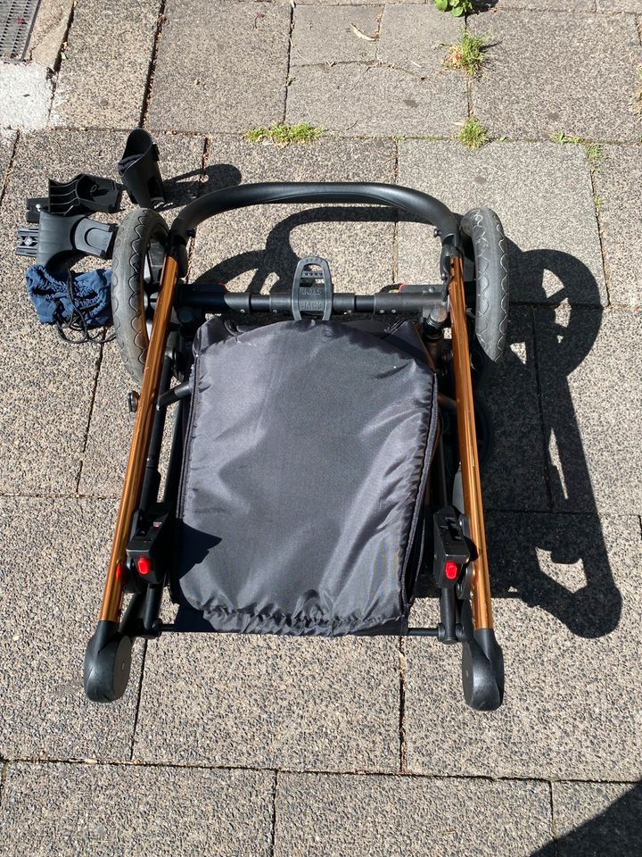 Kinderwagen,Babywagen 3 in 1 in Duisburg