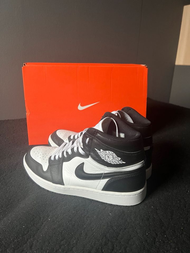 Nike Jordan 1 HIGH 44,5 Panda schwarz weiß US 10,5 Schuhe in Ilmenau