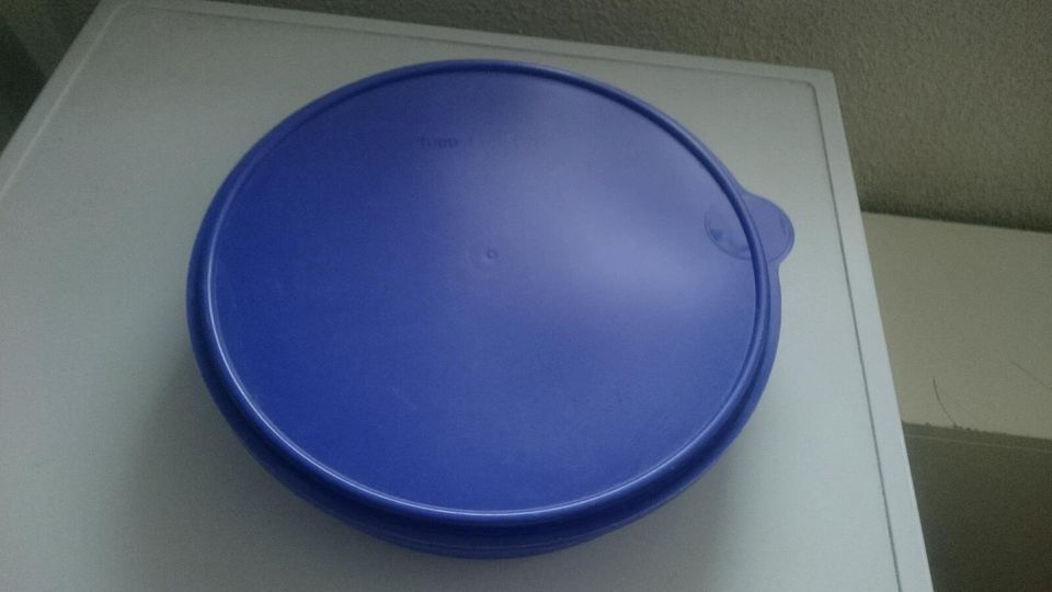 Tupperware Gefrierbehälter rund Kuchen in Baden-Württemberg - Hüfingen |  eBay Kleinanzeigen ist jetzt Kleinanzeigen