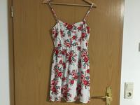 Sommerkleid,Kleid,Minikleid,weiß rot Blumen Gr.32,H&M Urlaub Neuw Bayern - Pocking Vorschau