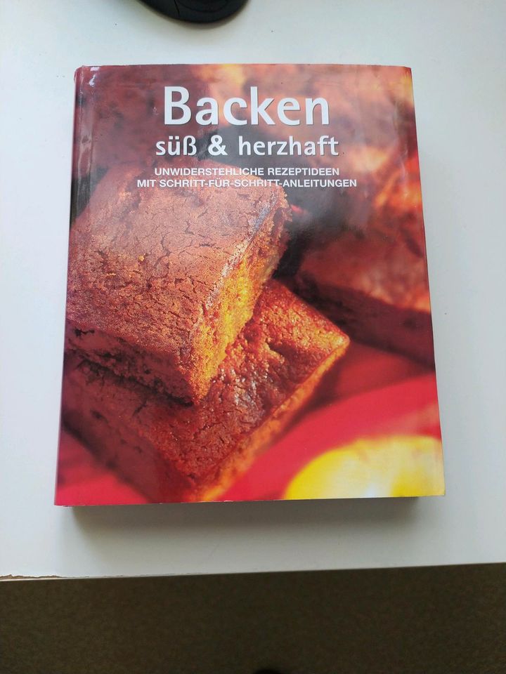 Kochbuch Backen und genießen in Ramstein-Miesenbach