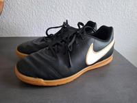 Sportschuhe / Hallenschuhe / Fussballschuhe Nike Nordrhein-Westfalen - Kerpen Vorschau