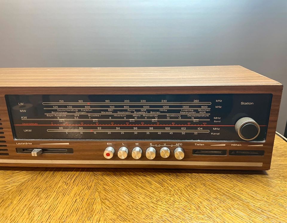 Telefunken Jubilate 501, Vintage Holz Telefunken Radio in Bremen