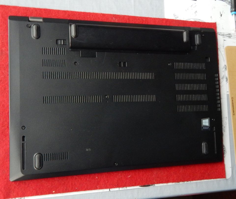 Lenovo ThinkPad T580 /i7-8650U /16GB DDR4 /512GB M.2 SSD /FullHD in Siegen
