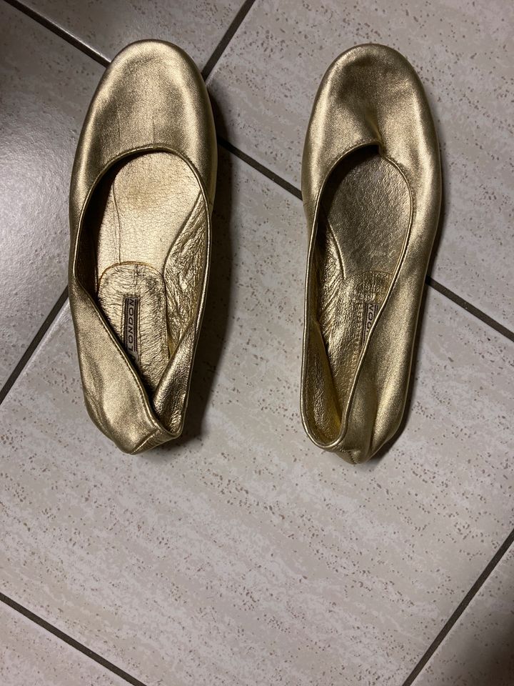 Buffalo Ballerinas gold Gr 36 in Bayern - Uttenreuth | eBay Kleinanzeigen  ist jetzt Kleinanzeigen