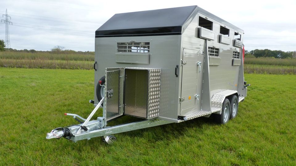 ⭐ BAOS Voll Aluminium Viehtransport Anhänger Viehanhänger Rinder, Kühe, Großvieh, Kälber, Bullen, Ochsen in Großenkneten