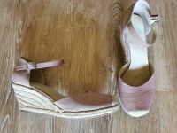 Sandalen/Espadrilles 39 Glitzer Graceland Nordrhein-Westfalen - Neunkirchen-Seelscheid Vorschau