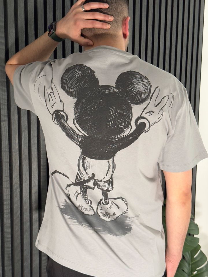 Herren T-Shirt Mickey Mouse Bedruckt Oversize in Berlin