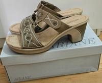Ariane Sandaletten Damen Schuhe Gr. 40 beige braun NEU mit Karton Wandsbek - Hamburg Jenfeld Vorschau