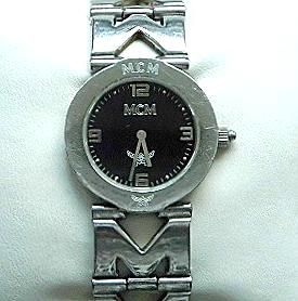 Schöne und Originale MCM Damen Armbanduhr in Essen-West - Holsterhausen |  eBay Kleinanzeigen ist jetzt Kleinanzeigen