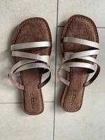 Mexx Sandalen Riemchen gold Leder NEU Größe 39 Hessen - Bad Soden am Taunus Vorschau