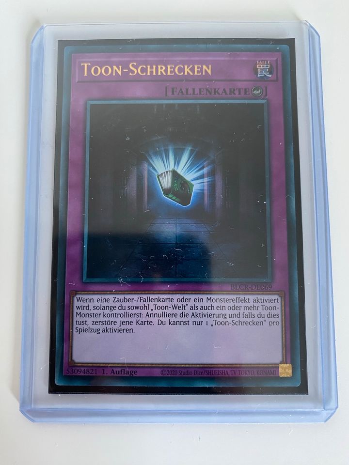 Yu-Gi-Oh! Toon-Schrecken (BLCR-DE069) Ultra Rare in Ahrensbök