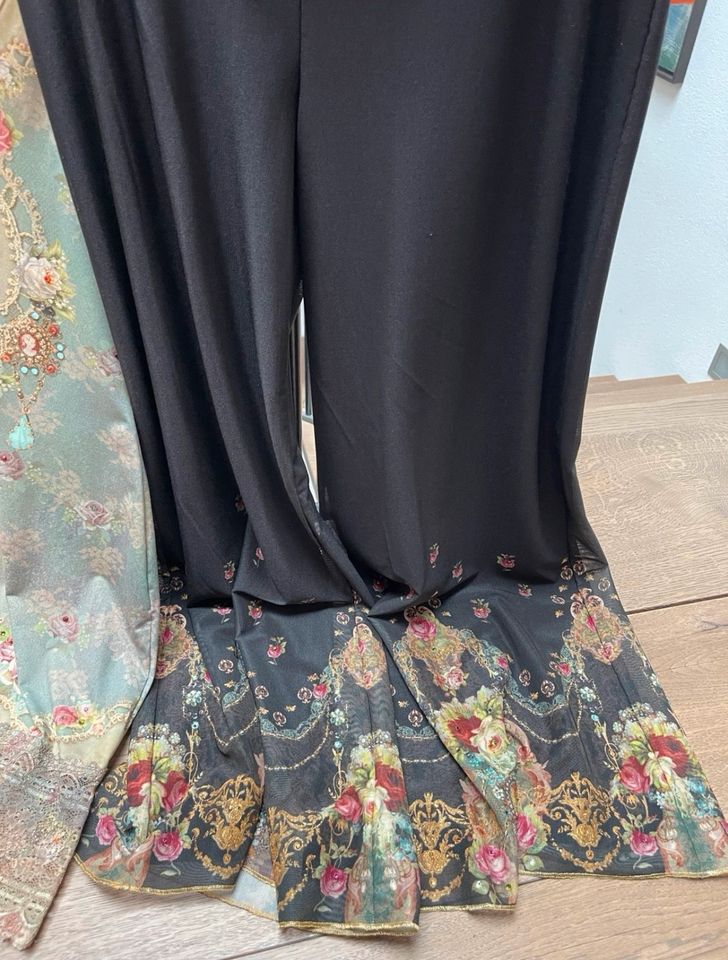 Michal Negrin Rosen Bolero Jäckchen Größe M - NP 329,00 Euro in Übersee