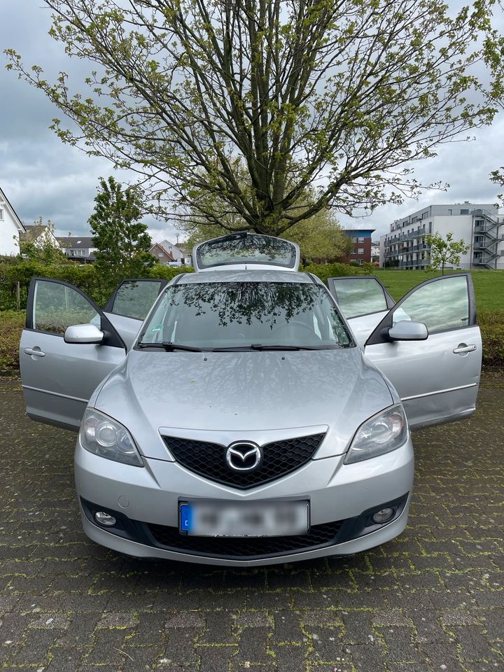 Mazda 3 1,6 Automatik, Klima, Pdc in Paderborn