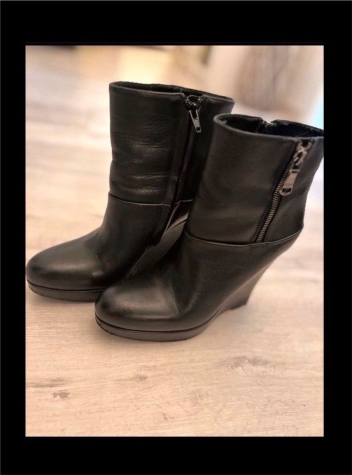 Patrizia Pepe Boots/ Stiefel Stiefelette Gr 39 schwarz in Bramsche