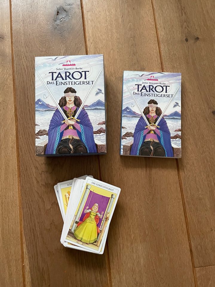 TAROT Das Einsteiger-Set Juliet Sharman-Burke Buch+ Karten in Essen