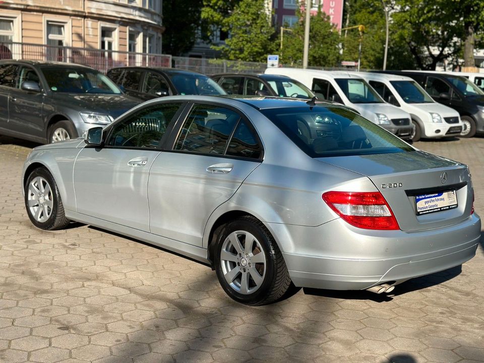 Mercedes-Benz C 200 C -Klasse Lim. 2,1 CDI Automatik in Hamburg