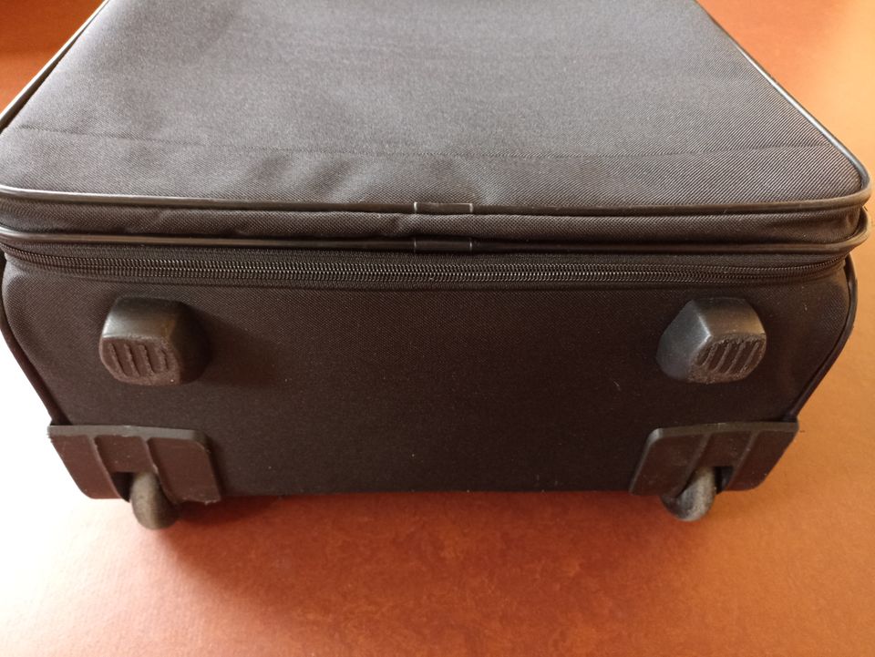 Samsonite Rollenkoffer schwarz großes Platzangebot in Bayreuth