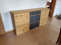 Sideboard / Anrichte Massiv-Holz neuwertig mit Schubladen und Tür Nordrhein-Westfalen - Netphen Vorschau