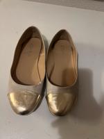 Ballerinas mit Gold Hessen - Runkel Vorschau