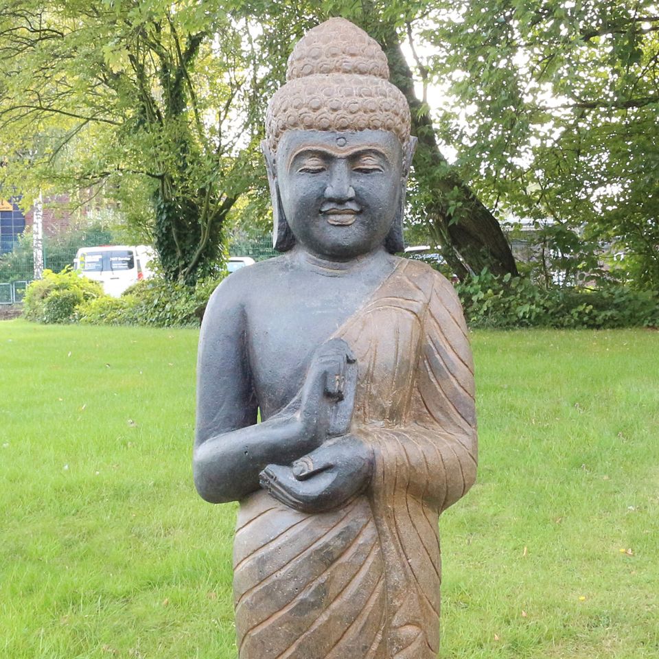 Buddha Stein Statue Gartenfigur stehend Greenstone Chakra 152 cm in Bochum