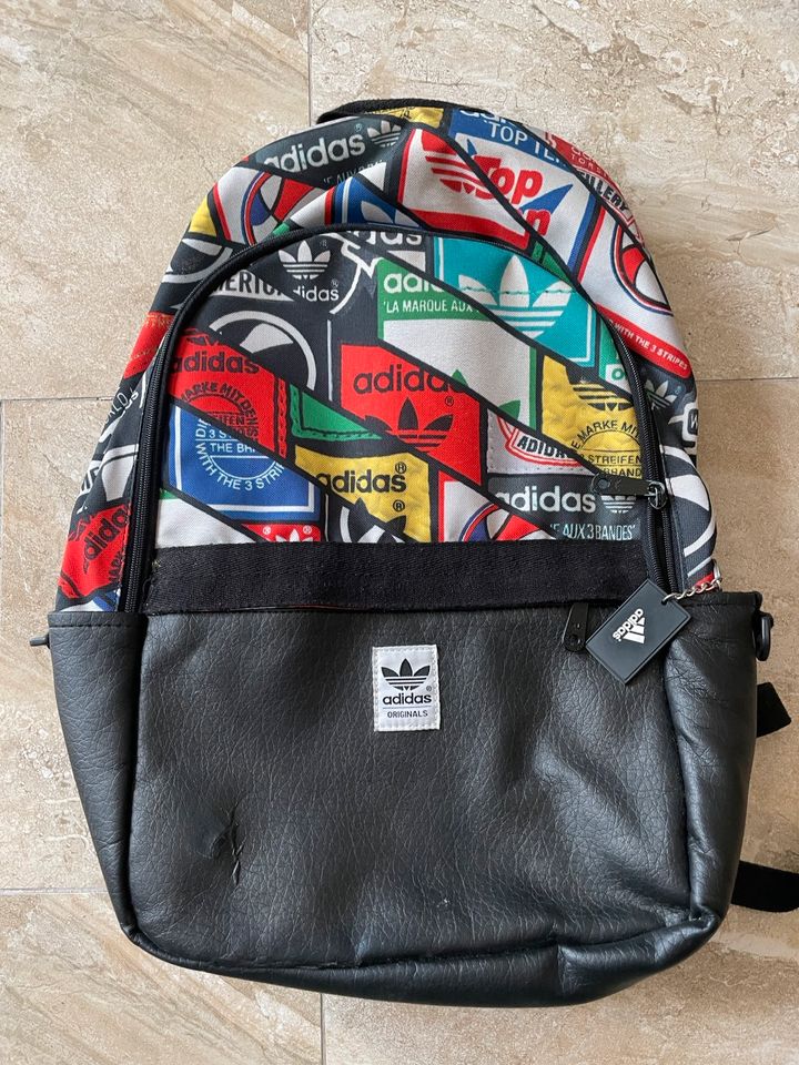 Rucksack adidas schwarz bunt Schultasche in Nordrhein-Westfalen - Ascheberg  | eBay Kleinanzeigen ist jetzt Kleinanzeigen