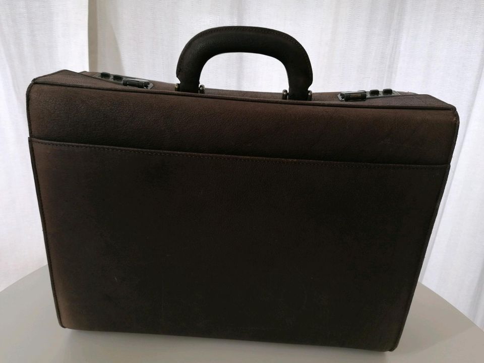 Aktenkoffer Hirschleder Braun groß 41,5 vintage Traveller intakt in Berlin