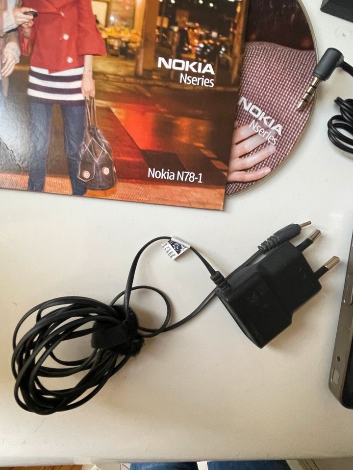 Nokia N78 mit Akku, Headset, PC Adapter, gebraucht O-Karton in Berlin