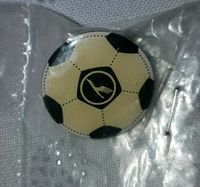 PIN Lufthansa rund Fussball neu orig.verpackt WM 2006 Hessen - Schmitten Vorschau