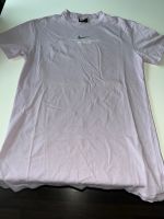 Nike Swoosh T-Shirt Größe S M L rosa fällt größer aus Nordrhein-Westfalen - Wickede (Ruhr) Vorschau