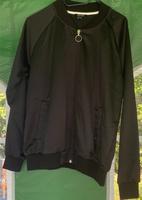 Schwarze Bomberjacke Bayern - Roth Vorschau