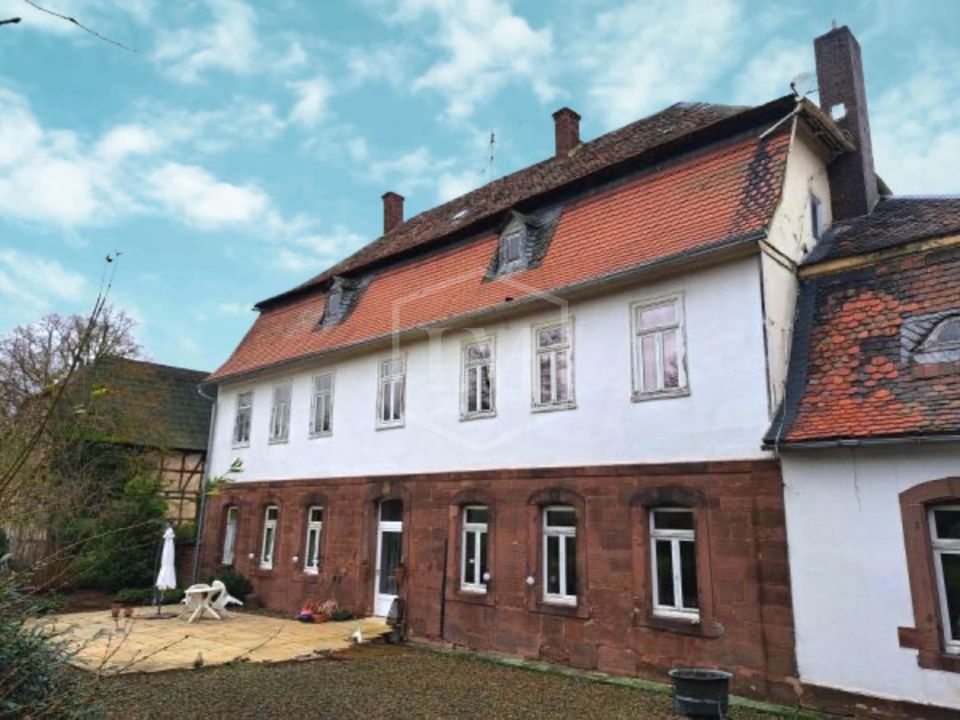 Denkmalgeschützes Rittergut bei Marburg in Marburg