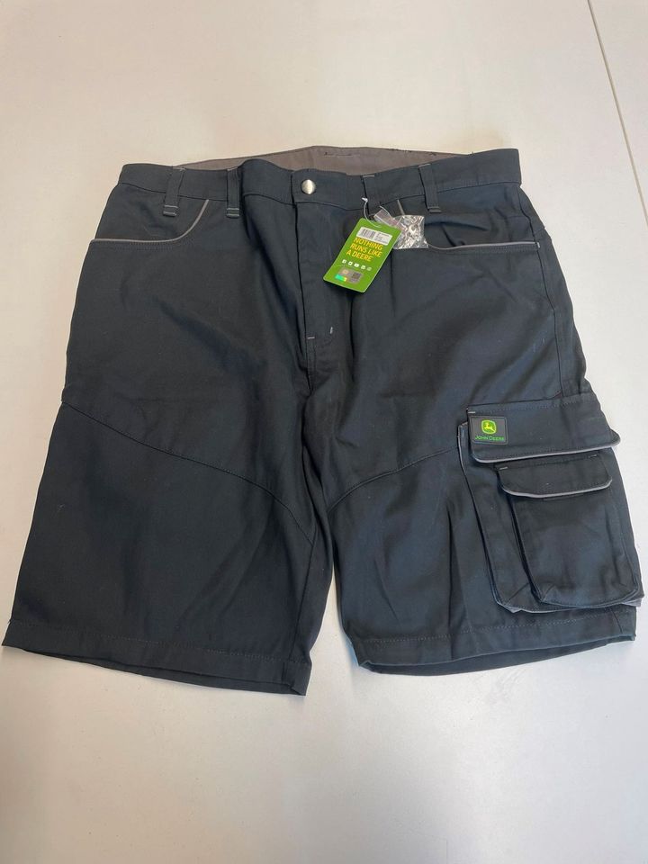 John Deere Arbeitshosen Shorts in Soyen