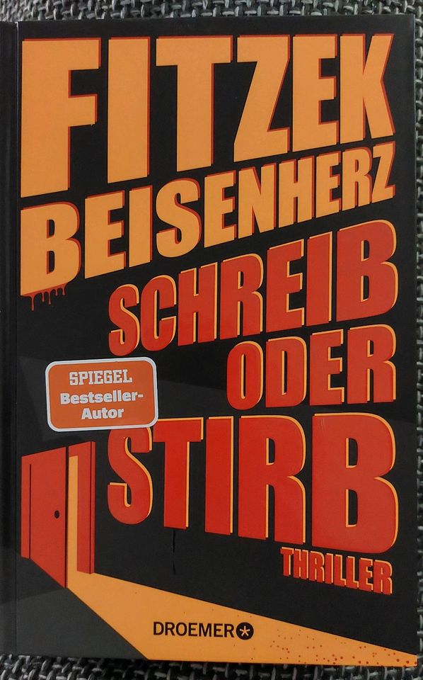 Sebastian Fitzek Büchersammlung in Überherrn