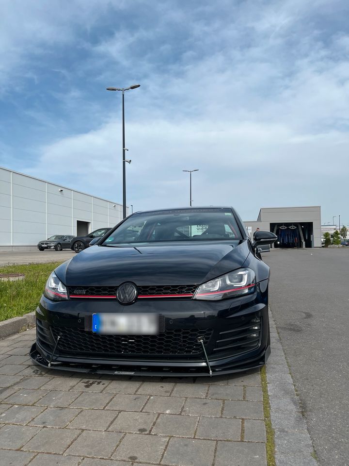 Golf VII GTI AIRRIDE in Rielasingen-Worblingen