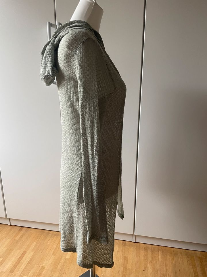 Strickjacke Gr. M grün in Kumhausen