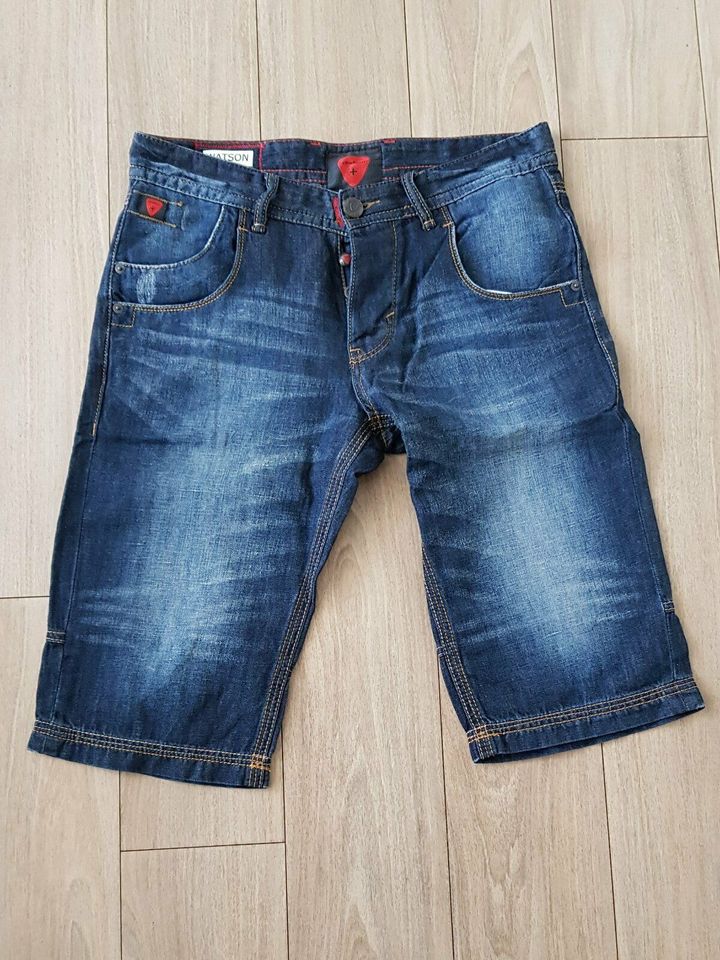 Neuwertige Herren Jeans- Shorts von Strellson Gr. 30 in Donaueschingen