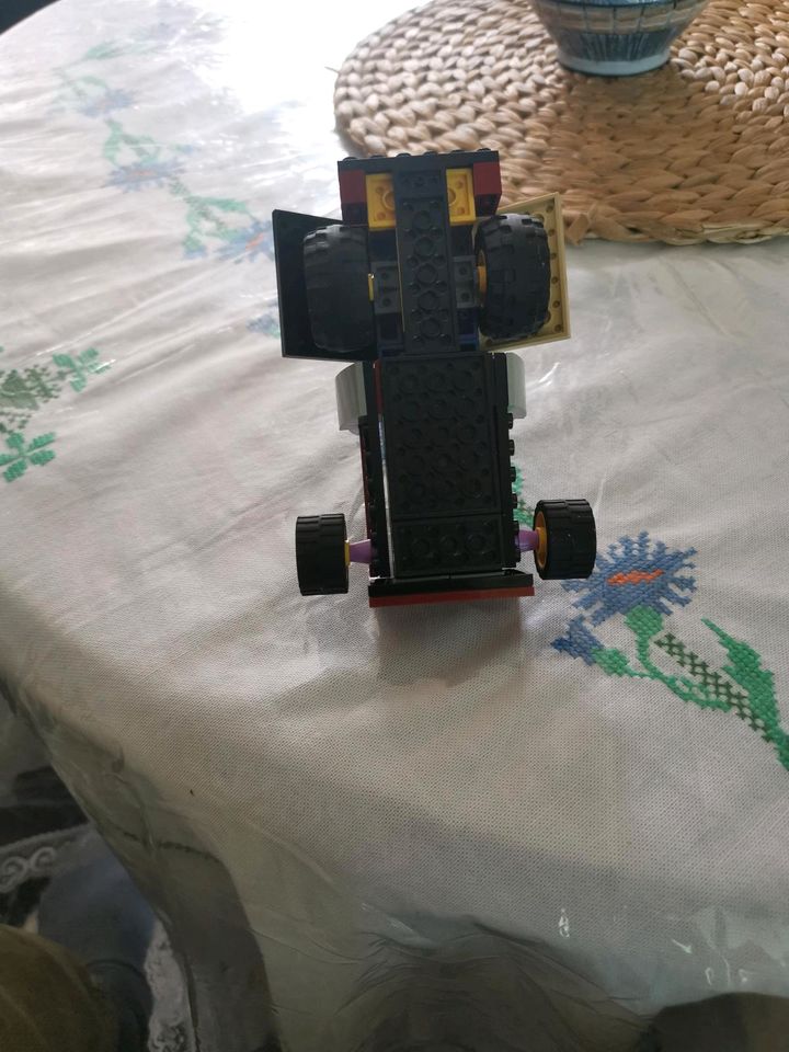 Lego Mini selbst gebaut Traktor in Berlin