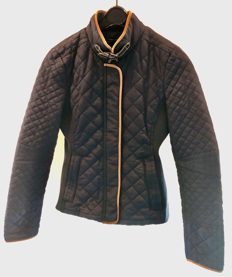 Steppjacke ZARA Gr. XS dunkelblau in Sarstedt