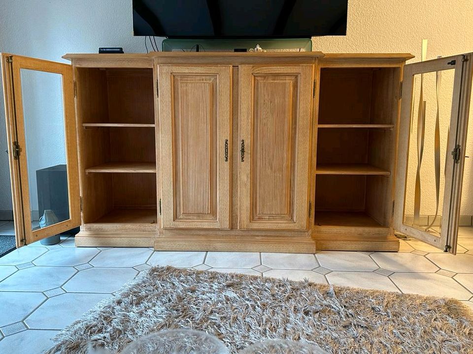 MUSS RAUS!! Pinie massiv Highboard in Duisburg