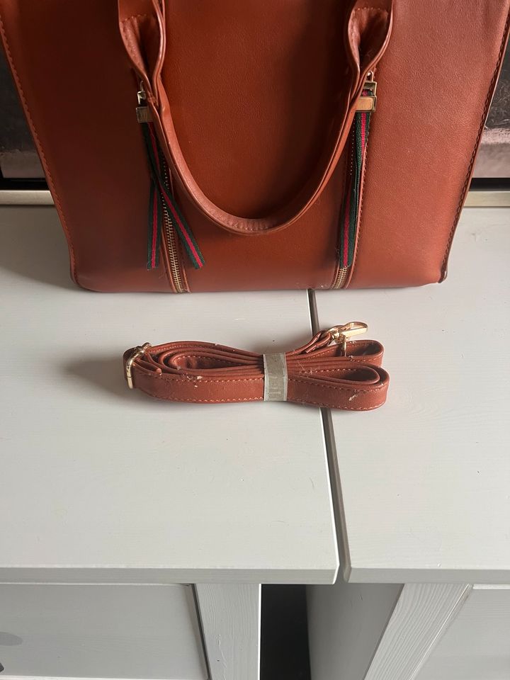 Handtasche braun in Haselünne