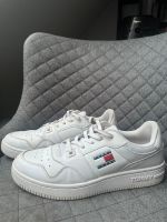 Weiße Tommy Hilfiger Sneaker Damen Hessen - Taunusstein Vorschau