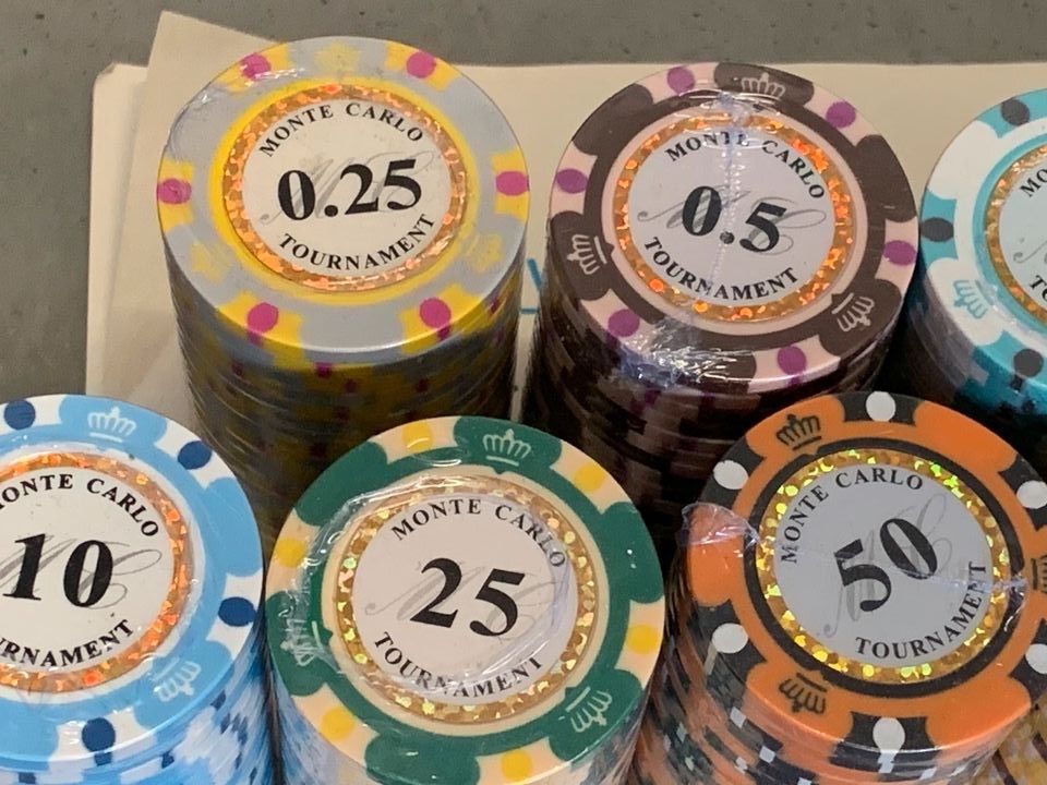 Poker Plastik Karten Poker Chips Casino Zubehör kaufen in Duisburg