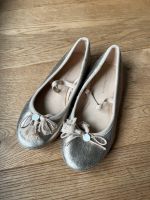 Süße Zara Ballerina Sandalen Schuhe 31 in Gold Hamburg-Nord - Hamburg Winterhude Vorschau