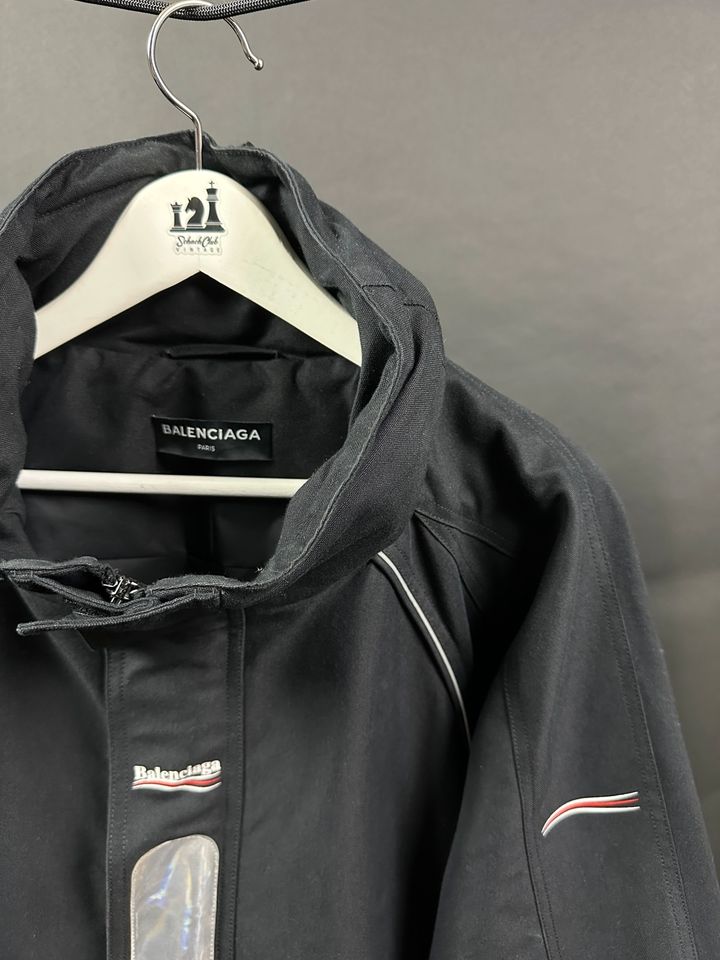 Balenciaga C Shape Parka in Osnabrück